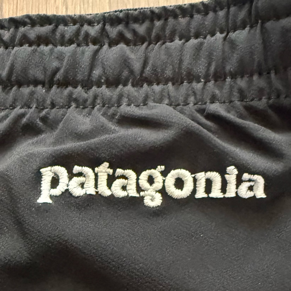 Patagonia Black Softshell Performance Pull-On Pan… - image 6